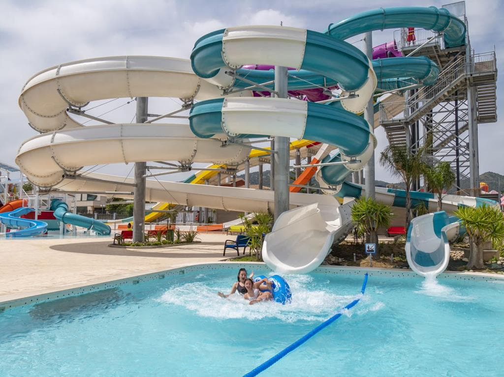 Golden Taurus Aquapark Resort — Pineda de Mar, Spanje