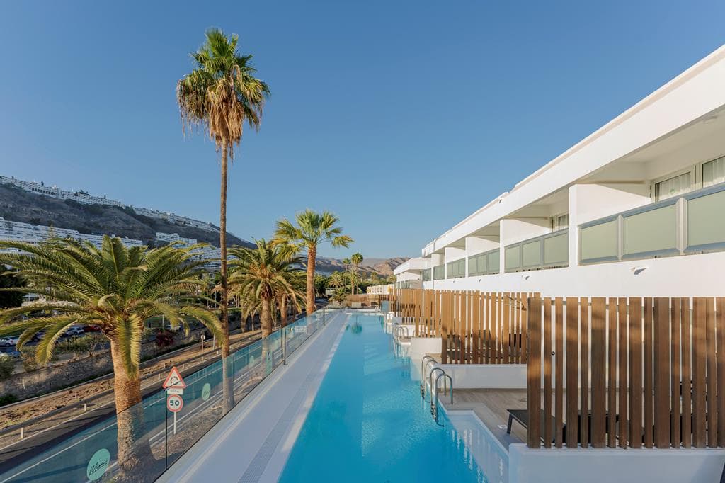 Miami — Puerto Rico, Spanje