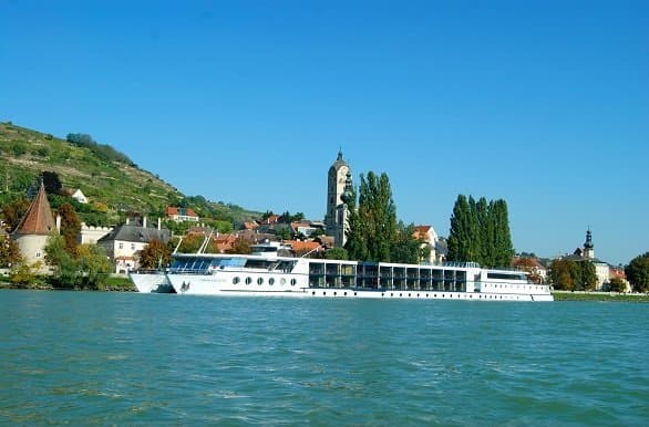 Fietscruise Passau -Budapest - Passau, autoreis — Wenen, Oostenrijk
